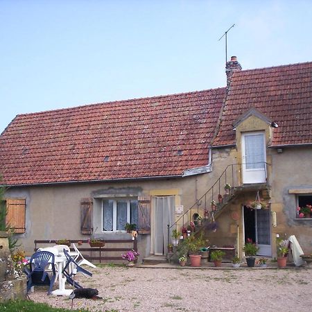 Chambre A La Campagne Saint-Aubin-en-Charollais 外观 照片