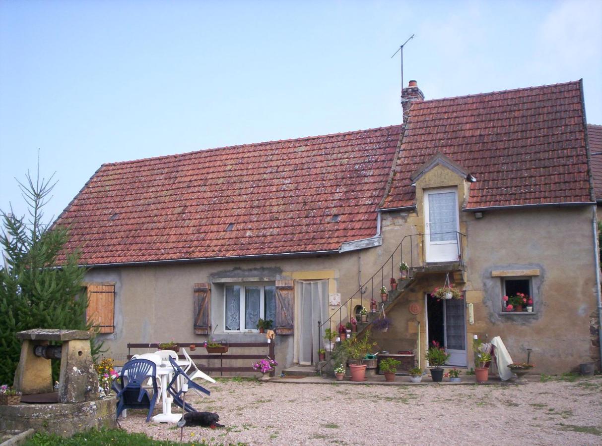 Chambre A La Campagne Saint-Aubin-en-Charollais 外观 照片